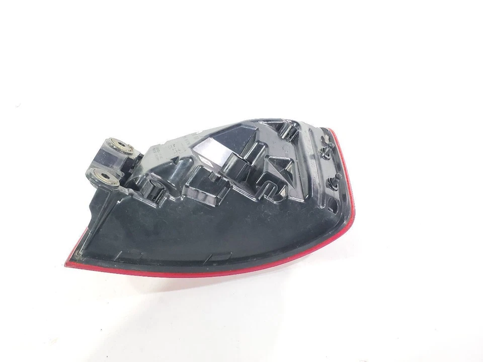 Audi A3 2016 OEM luz trasera izquierda convertible LED cuarto montado Foto 3 de 4