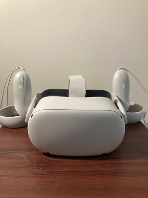 Meta Oculus Quest 2 128GB Virtual Reality Headset w/ Meta - Quest Link C 16 Ft