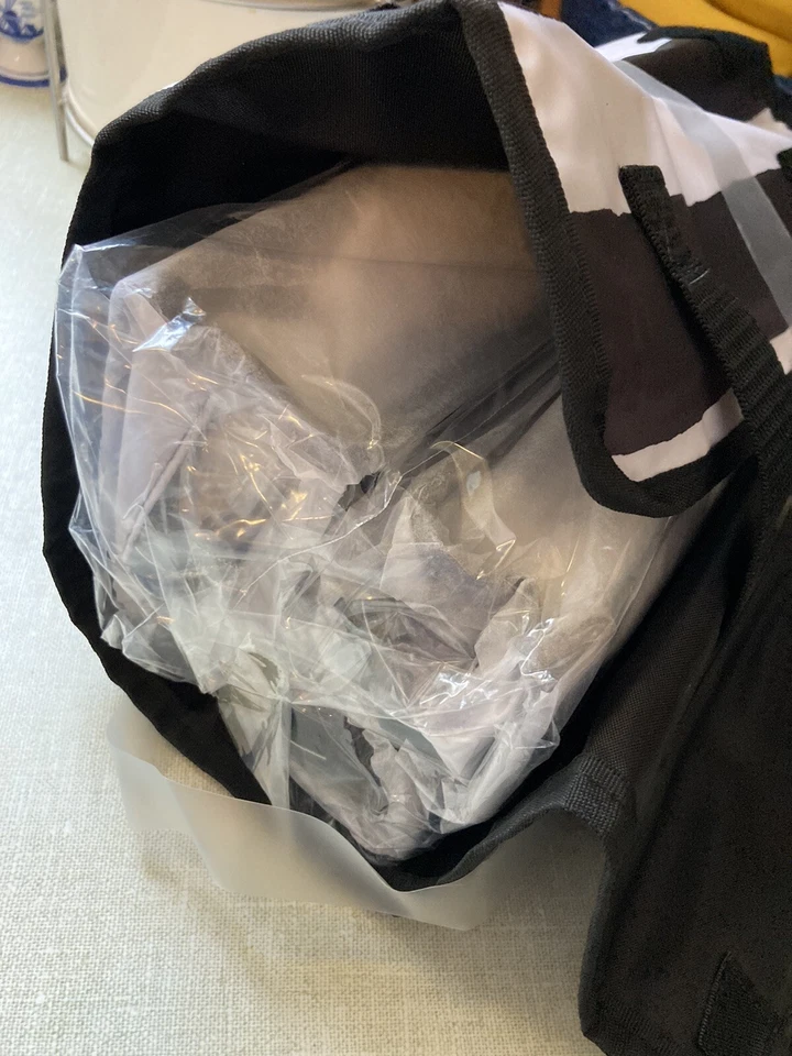 Thirty One 31 Roll Call Organizer in Watercolor Stripe *NEW IN PKG* - Imagem 2 de 4