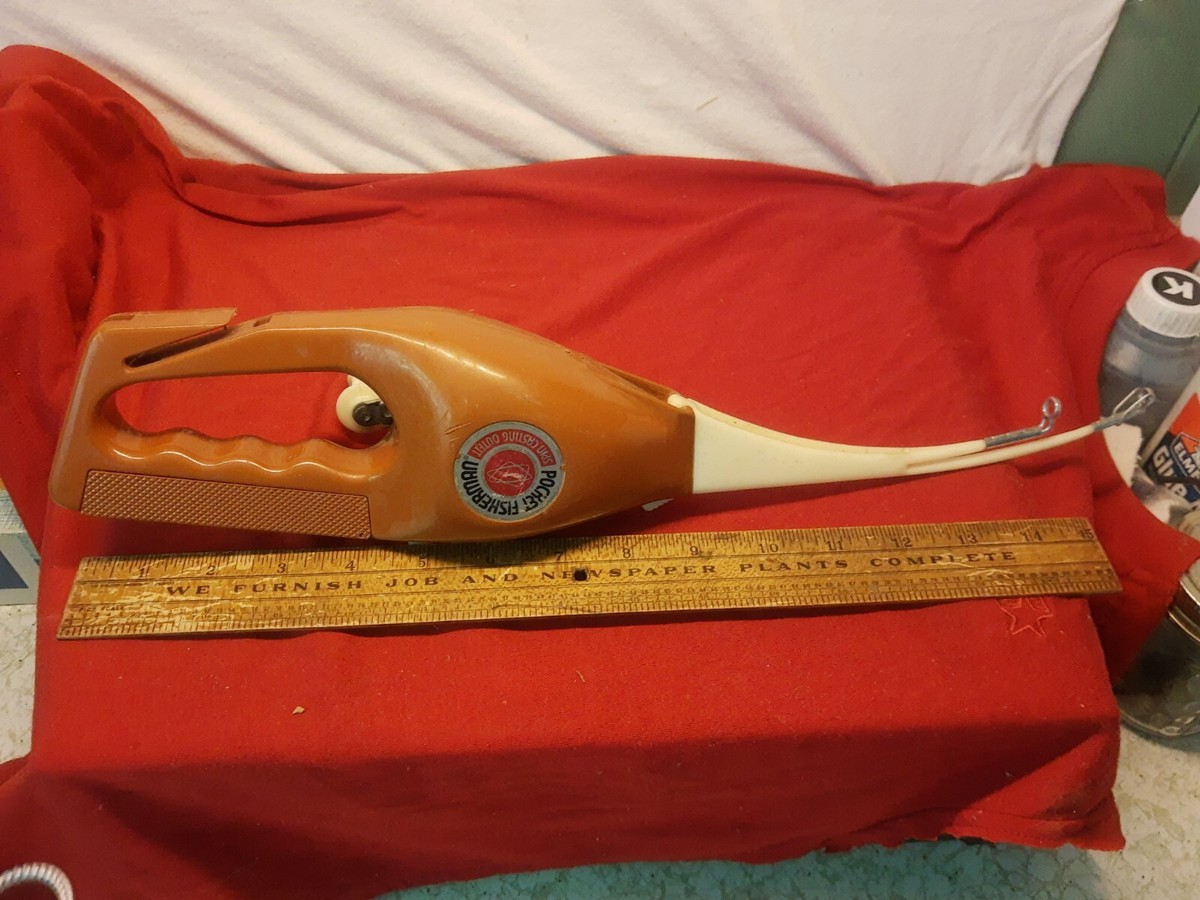 Vintage 1972 POPEIL'S POCKET FISHERMAN Spin Casting Rod Vintage 1972 POPEIL'S POCKET FISHERMAN Spin Casting Rod