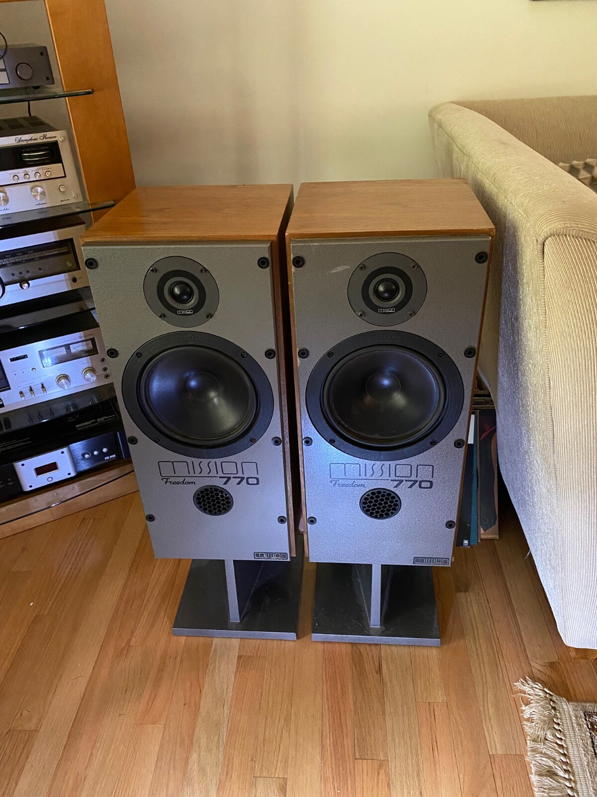 Mission 770 Freedom Speakers Walnut Case English made. Original s
