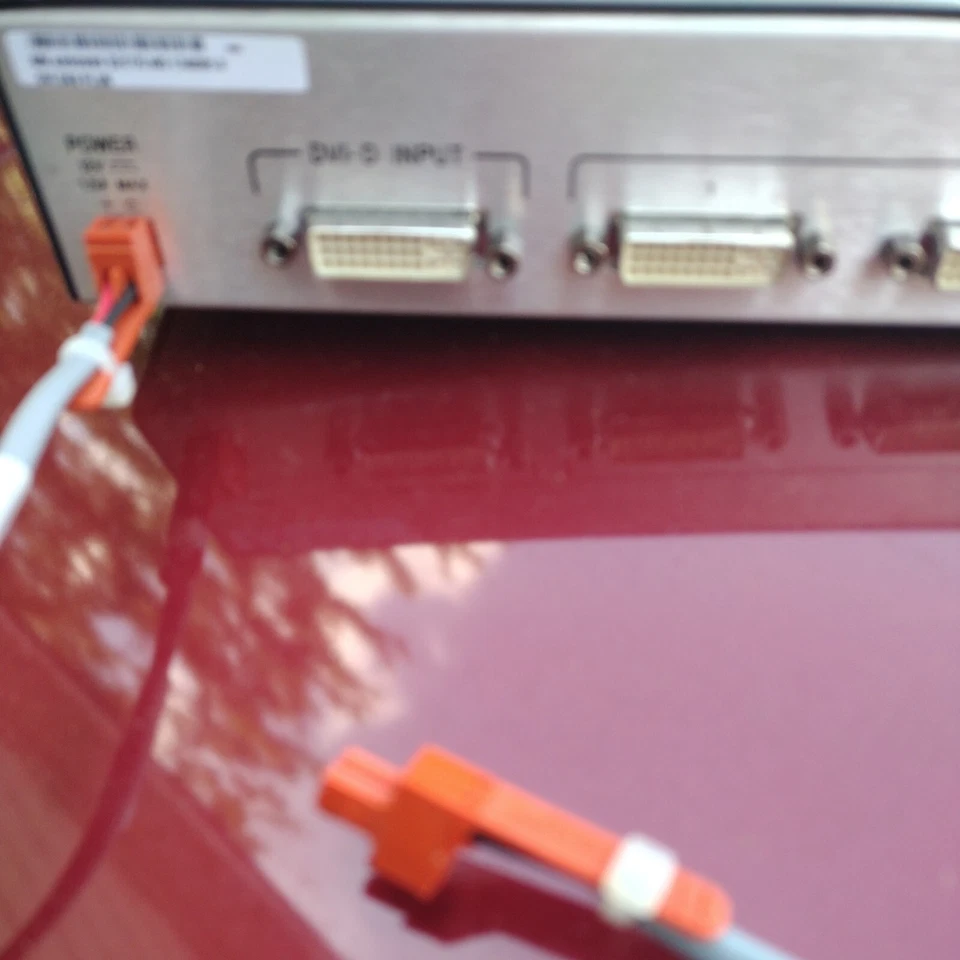 Extron DVI DA8 Plus DVI Distribution Amplifier - Image 4 of 4