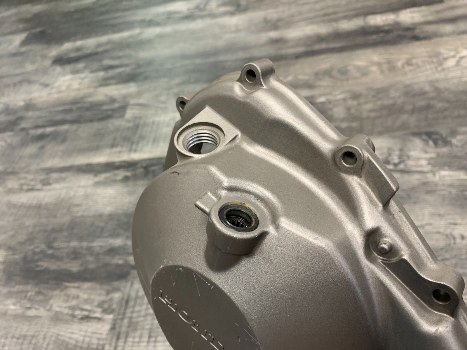 Honda 20032006 CBR600RR OEM Right Motor Engine Clutch Cover 11330MEE