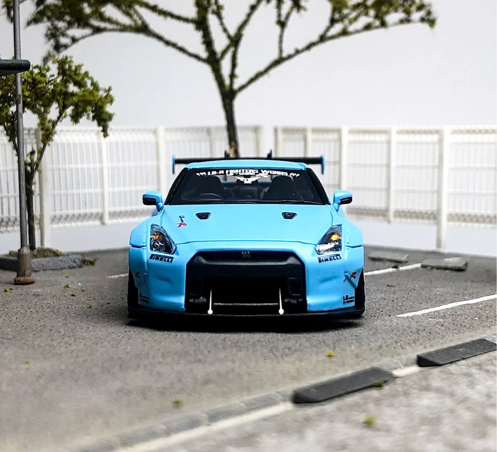 YM ERROR 404 1/64 日産 GT-R R35 LBWK 水色 404 Error 1:64 GTR R35 Resin Diecast Model Car - AliExpress