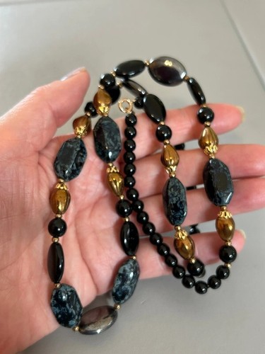 Vintage glass highly polished multi bead longer length necklace - 第 6/11 張圖片