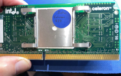Intel Celeron 333 PROCESSOR W/HEATSINK RARE very good condition QTY-1