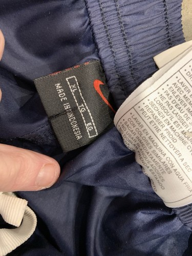 Pantaloni sportivi vintage Nike basket COMPLETI zip laterale blu navy nylon XL NOS nuovi con etichette - Foto 10 di 13