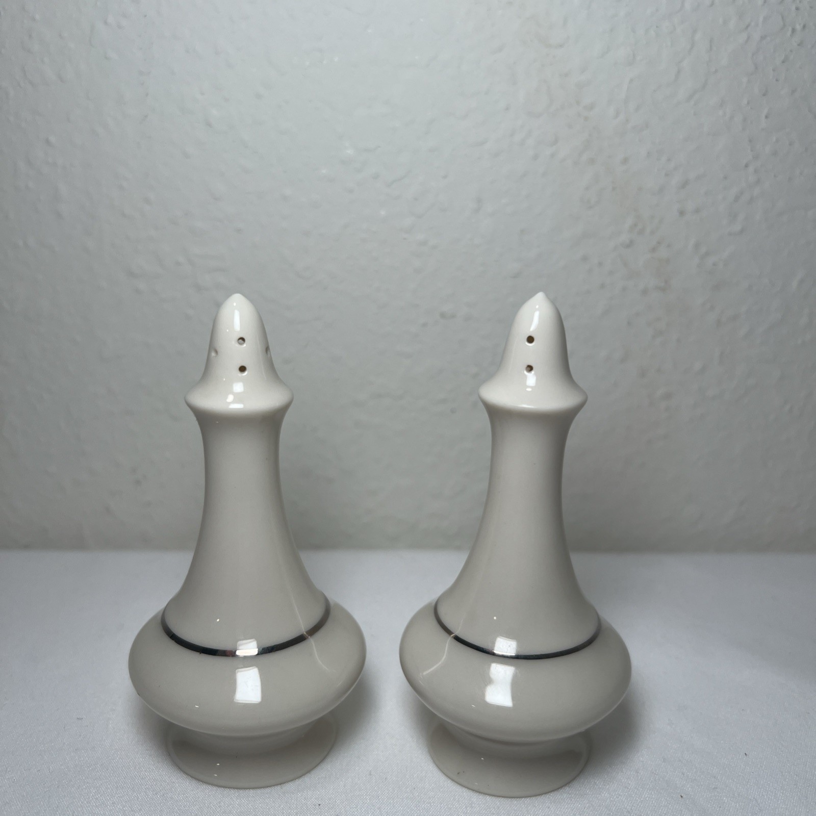 Vintage Lenox Regency 4" Salt & Pepper Shakers Set Ivory Color Platinum Trim EUC thumbnail 2