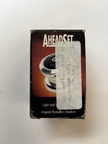 1 1/8” Aheadset Black New In Box - Picture 2 of 9