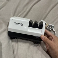 CHEFS CHOICE DIAMOND HONE ELECTRIC KNIFE SHARPENER # 300 NICE CONDITION
