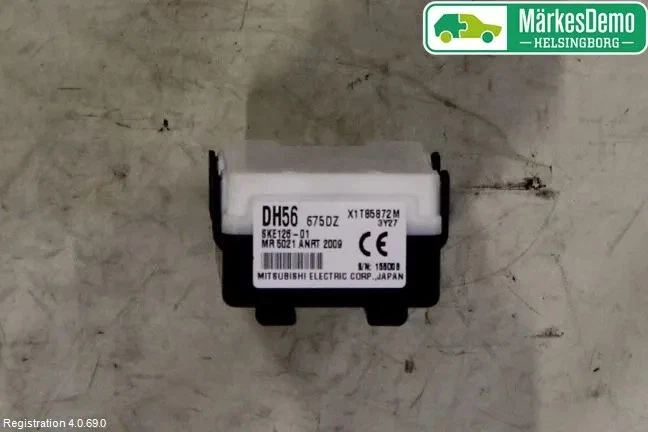 Centralina chiusura centralizzata ORIGINALE MAZDA 2 (DE_, DH_) 2013 - Immagine 3 di 3