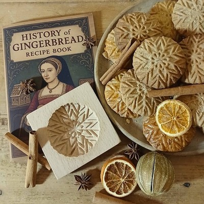 Die Geschichte der Lebkuchen Heft mit Tudor Stil Keksform Set