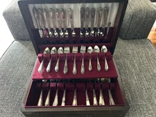WILLIAM ROGERS COTILLION 1937 Silverplate Flatware set with chest