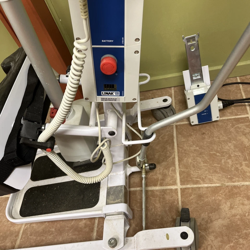 Elevador de pacientes eléctrico Drive 13242 con batería recargable - blanco Foto 4 de 4