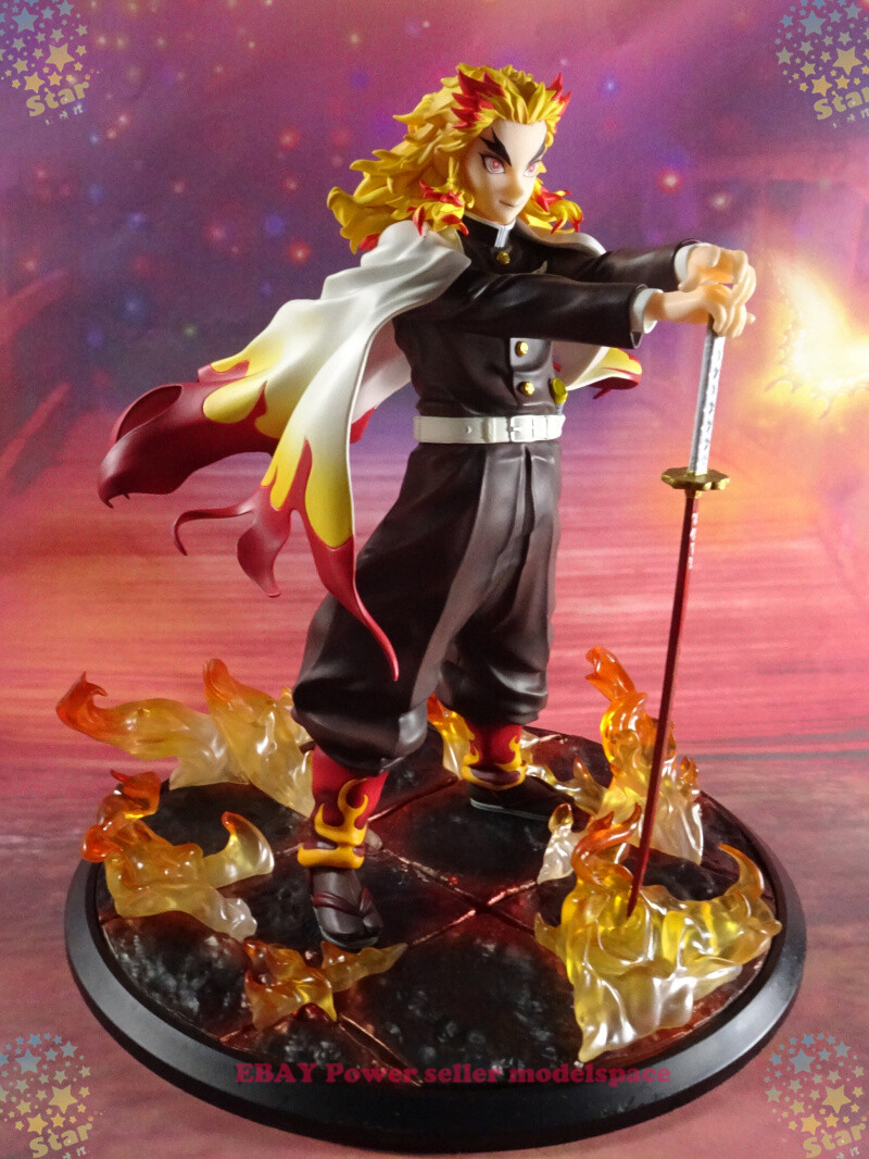From the anime series Demon Slayer: Kimetsu no Yaiba comes a G.E.M. series figure of the Flame Hashira, Kyojuro Rengoku! His iconic white cape with fiery edges and the unique pattern on