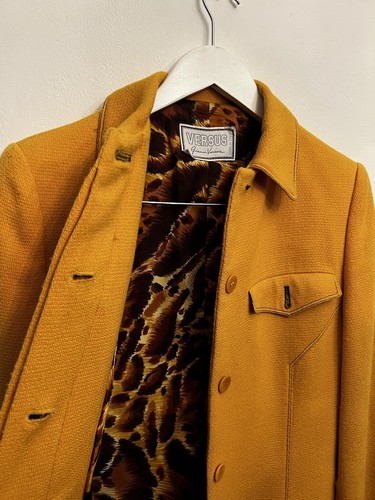 Vintage 90’s Versus Versace womens yellow day/evening jacket-Size 40- Rare Piece - 第 3/12 張圖片