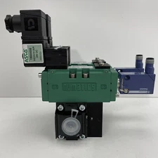 Numatics YDE-V-811-10 Valve Assembly XCMD21F0M12 Limit Switches A934A3000196101