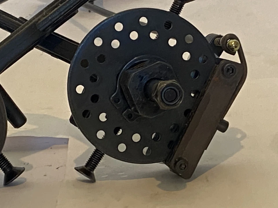 Carson C5/1:5 Tourenwagen komplette Seilzug-Scheibenbremse/vorne,Achsschenkel. - Bild 4 von 4