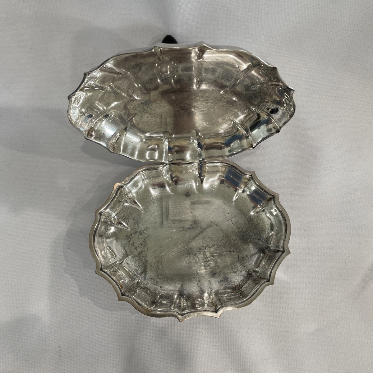 International Silver Chippendale Silent Butler Ash Tray