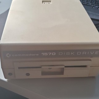 Commodore 1570 Floppy Disk Drive Disk Drive Beige