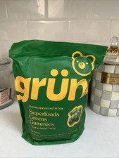 Gruns Adults Super Greens Gummies, Multivitamin Superfood Gummy Bears 28 Packs