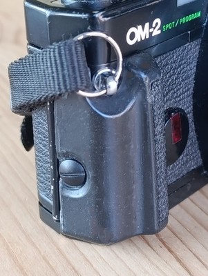 Grip for Olympus OM-2S, OM-3, OM-4, OM-4 Ti, OM-4T analogue film cameras