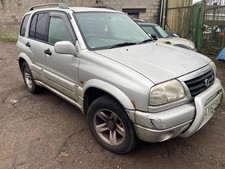 SUZUKI GRAND VITARA 2 LITRE PETROL BReaKING UP FOR SPARES FRONT WIPER MOTOR
