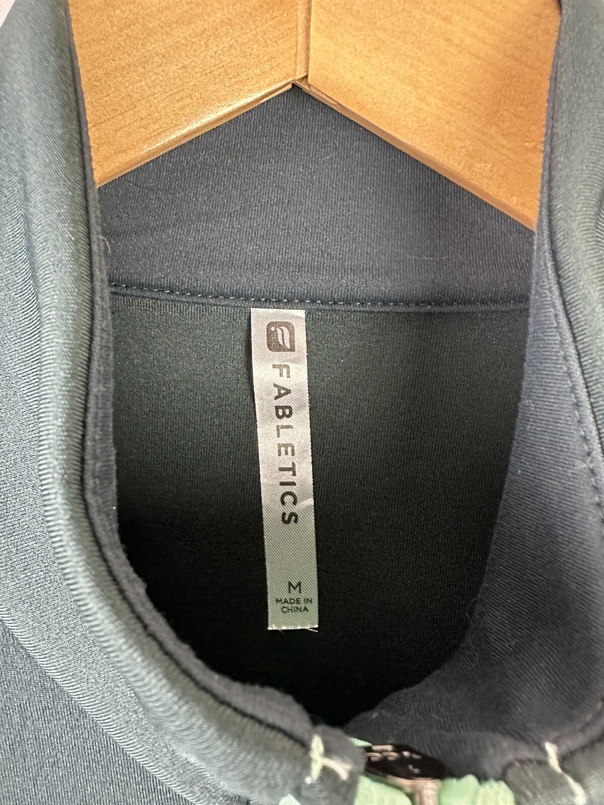 Fabletics Green Cleo Size Medium Mock Neck Long S… - image 5