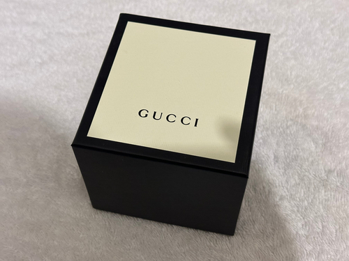 gucci g-collection ya125513 mother of pearl dial gold ladies classic watch 24mm - Picture 14 of 14