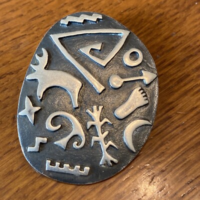 Richard Lindsay For Relios Sterling Silver Petroglyph Oval Pendant Statement B