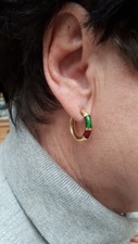 Creolen in 750/18 k Gelbgold mit Emaille in bordeaux und grün