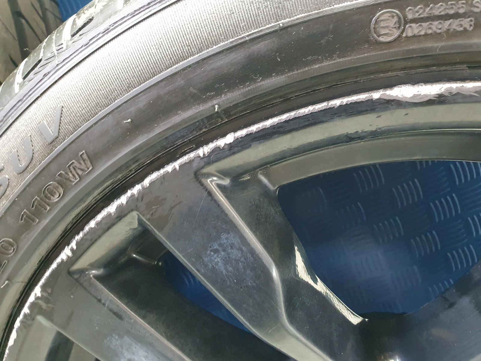 BMW 468M GENUINE OEM ALLOY WHEEL AND TYRE SET F15 F16 7846788  