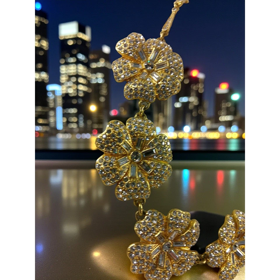 Collar Kate Spade New York Oro Flor Cristal Distintivo Foto 3 de 4