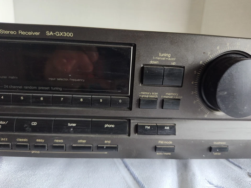 Technics Quartz Synthesizer AM/FM Stereo Receiver SA GX 300 ( NOT TESTED ) - Image 4 of 4
