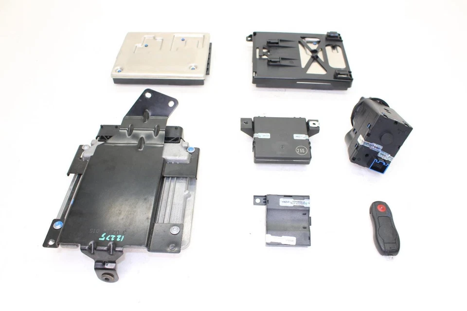 Engine Start Kit with ECU and Body Control Module Fits 2014 PORSCHE CAYENNE Foto 3 de 4
