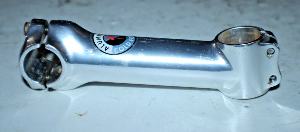 Vástago de bicicleta sin rosca especializado de 1 1/8" 135 mm elevación 12º 25,4 mm plateado remitente a EE. UU. Foto 4 de 4