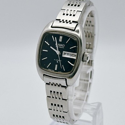 Seiko 2706-3010 Damen Day-Date Square 70er Jahre Uhr Silber Navy Zifferblatt