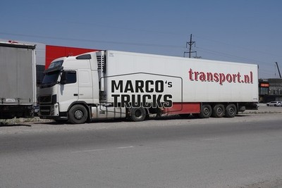 LKW Foto Volvo FH 480 Kühlsattelauflieger Kirgisistan weiß transport #w2aa