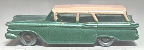 Matchbox Lesney #31 Green American Ford Station Wagon