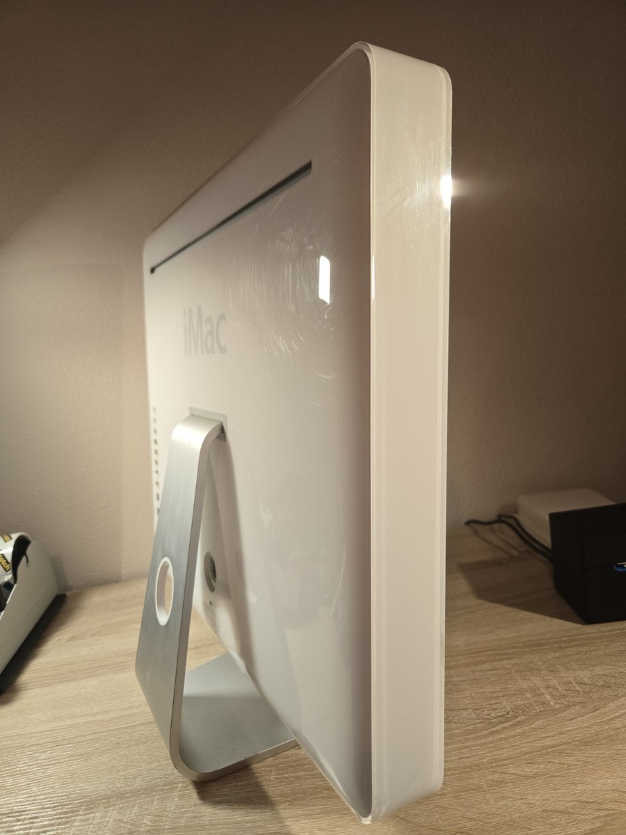 2004 Apple Original iMac G5 20