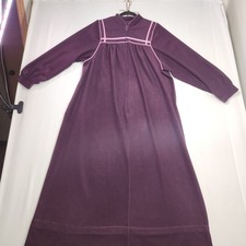 Purple Vintage Women s Half-Zip Robe See pictures for measurements no tags