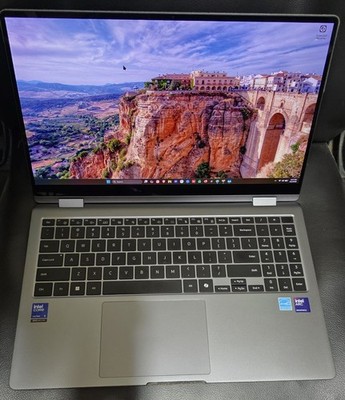 Samsung Galaxy Book 5 360 W11 PRO Copilot+ Intel Core Ultra 5 226V 15.6'' AMOLED