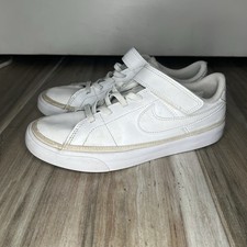 Nike Court Legacy Kids Youth All White Size 1.5Y Hook and Loop Strap