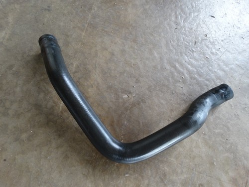 BMW E39 520d 525d 530d Schlauch Motorvorlauf-Zusatzwasserpumpe 8386125