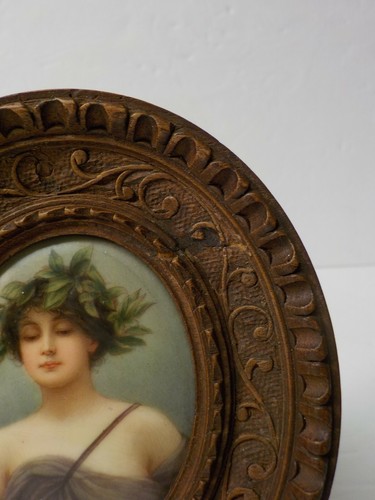 19th C. Miniature Portrait Painting, Carved Wood Frame (#5) - Picture 5 of 7