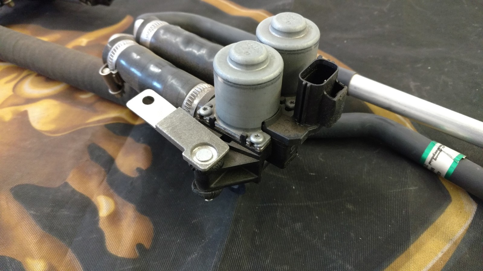 LAMBORGHINI GALLARDO WATER COOLING SOLENOID PUMP VALVE UNIT ASSEMBLY OEM 