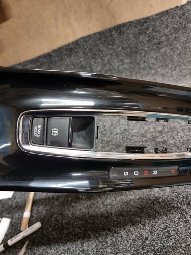 FOR 2018 HONDA HR-V CENTRE CONSOLE GEAR SELECTOR TRIM GLOSS 83440T8M E110XA - Picture 9 of 12