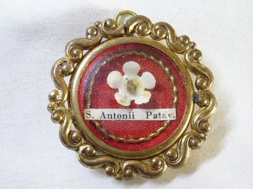 ✝ Reliquary 2nd Class Relic St. Anthony of Padua