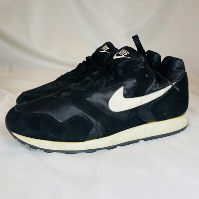 nike decades athletic shoes