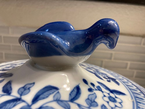 Vtg Ceramic Serving Bowl Tureen Blue & White Bird Floral with Lid Made in China - Picture 5 of 13
